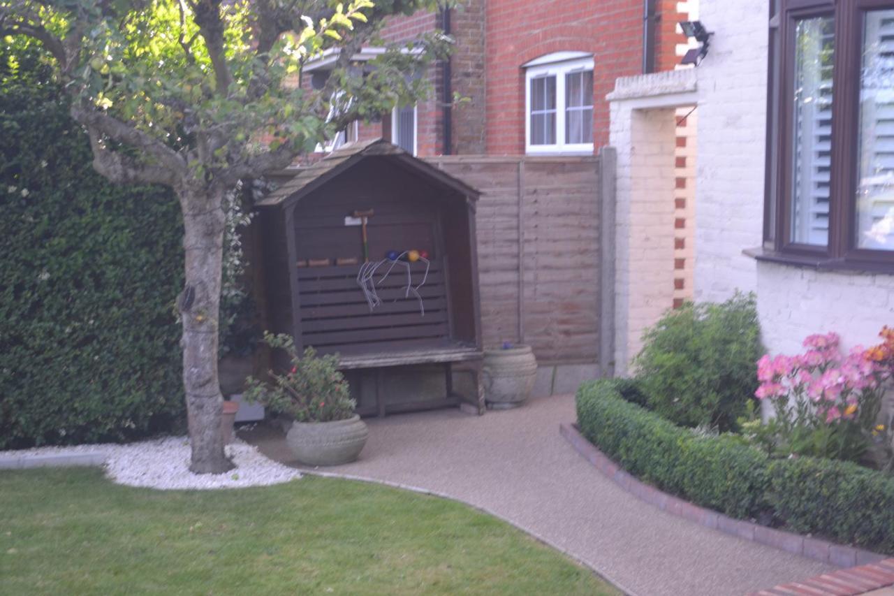 Harriet House B&B Canterbury Exteriör bild